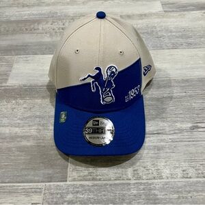 New Era Baltimore 1953 Vintage Logo Indianapolis Colts 39Thirty Hat‎ Cap M/L